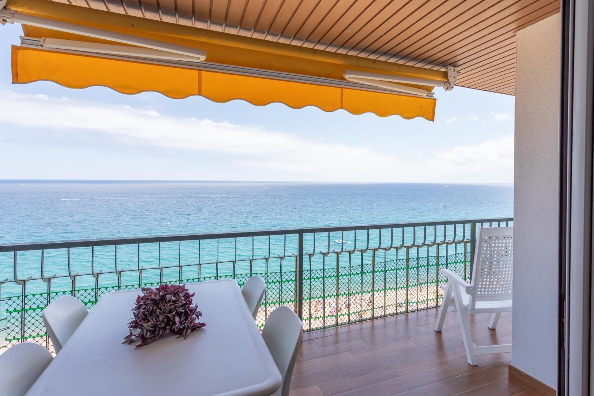 Ferienwohnung Pis Embaixador 1A Linea De Mar Castell-Platja d’Aro Exterior foto